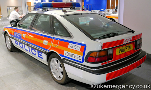P161 PYW Metropolitan Police Rover 800