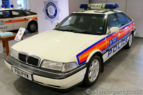 P161 PYW Metropolitan Police Rover 800