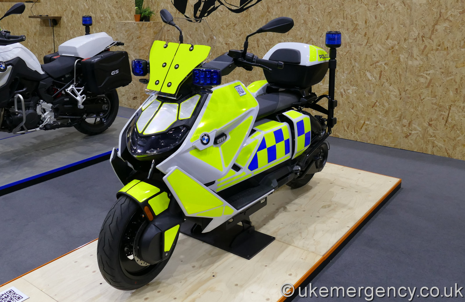 Police demonstrator BMW CE 04